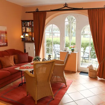 Apartment Palais Am Park - 14-20 Kuehlungsborn